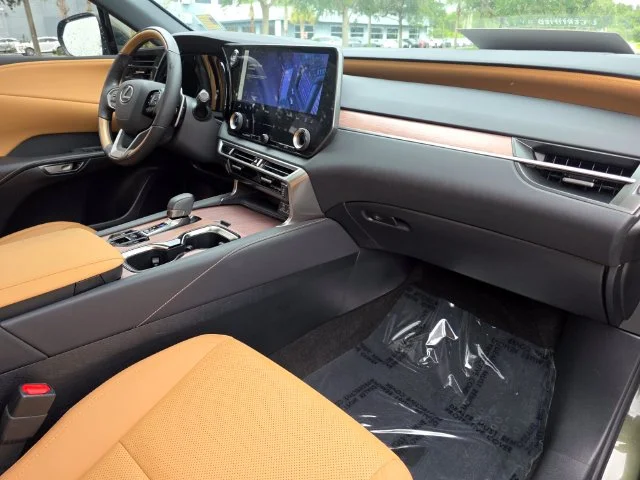 Certified Used 2025 Green Lexus 350 Premium image 9