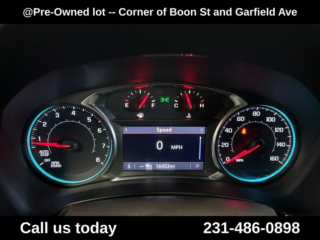 Used 2024 White Chevrolet LT image 25