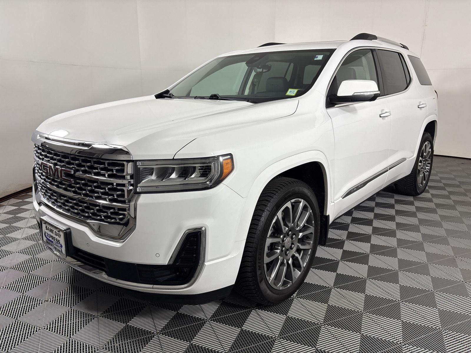 Used 2021 Summit White GMC Denali image 3