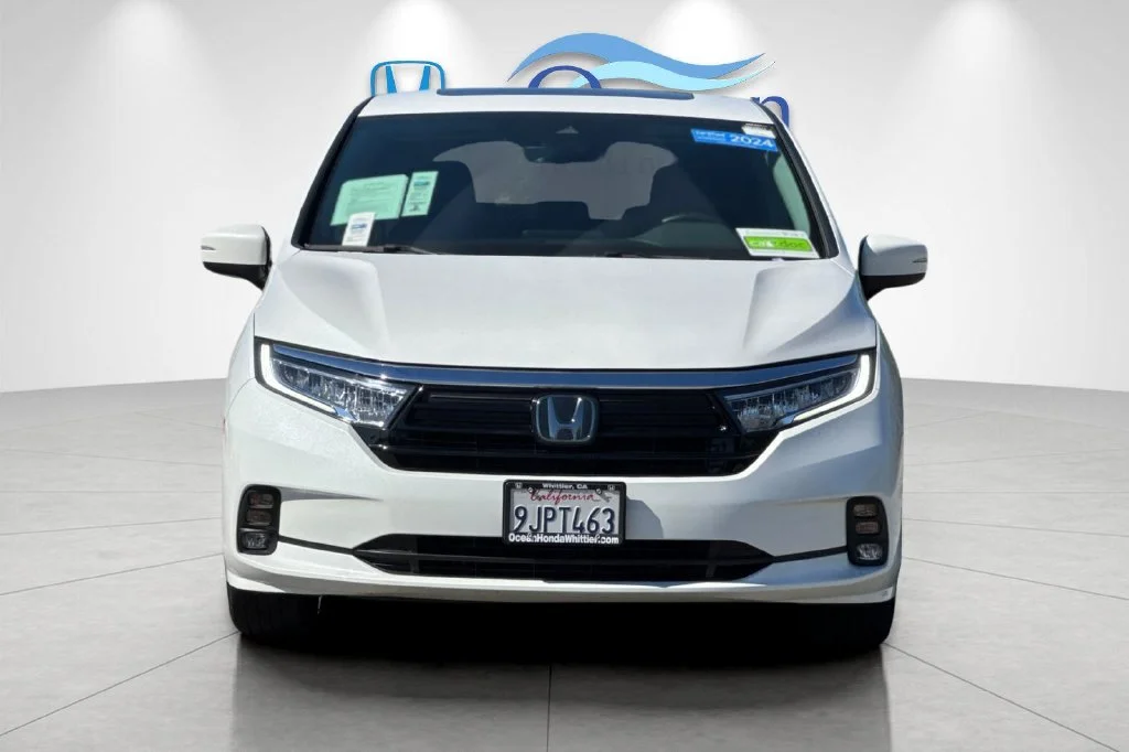 Certified Used 2024 Platinum White Pearl Honda EX-L image 9