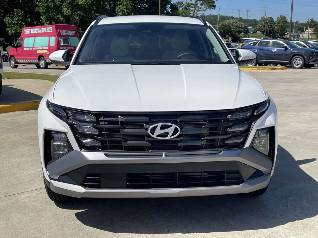 New 2026 White Hyundai SEL image 8