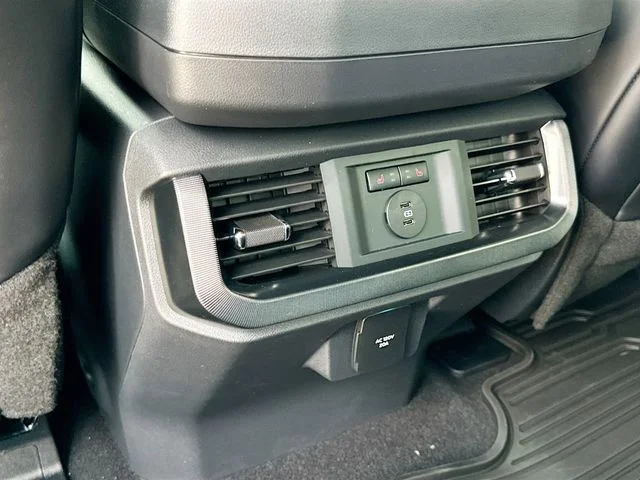 New 2026 Black Metallic Ford Platinum image 18