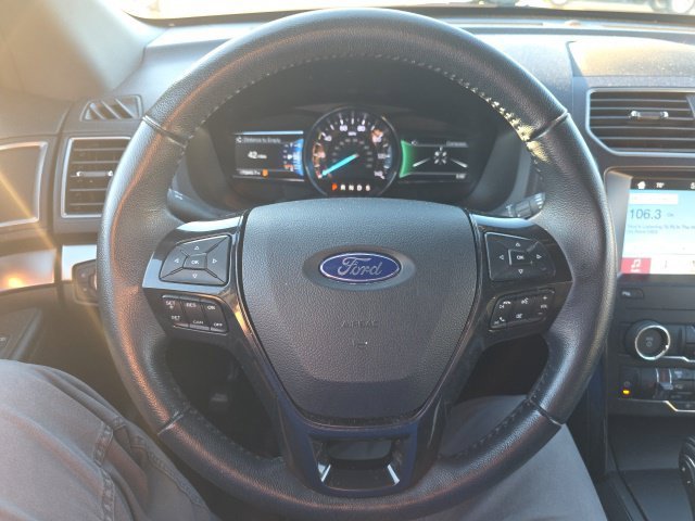 Used 2018 Silver Ford XLT image 16