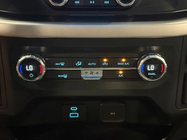 Used 2021 White Ford XLT image 28