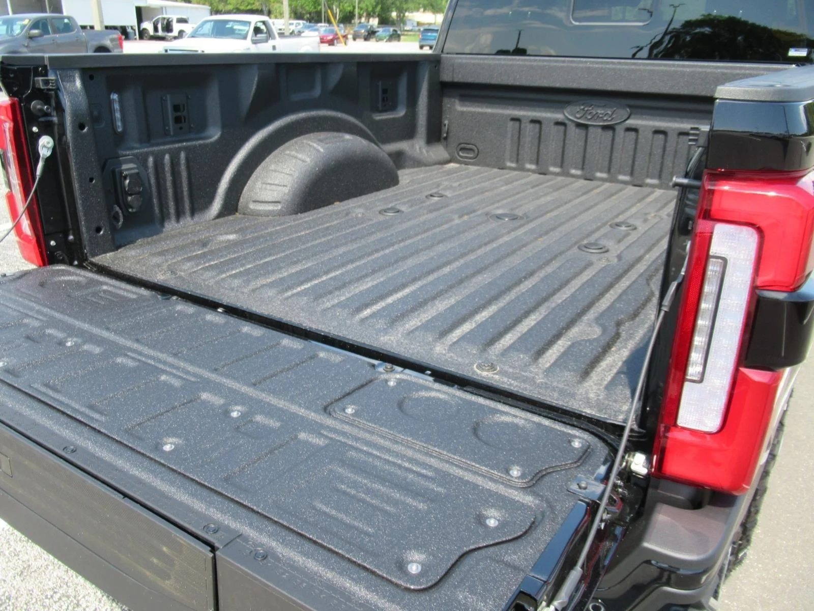 New 2026 Agate Black Metallic Ford F-350® Platinum® image 32