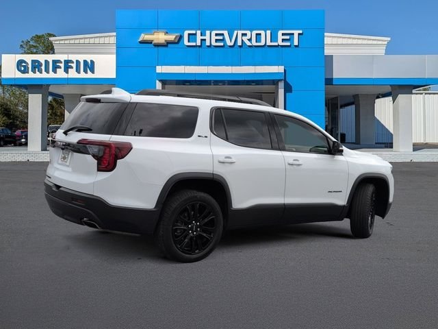 Used 2023 White GMC SLE image 4