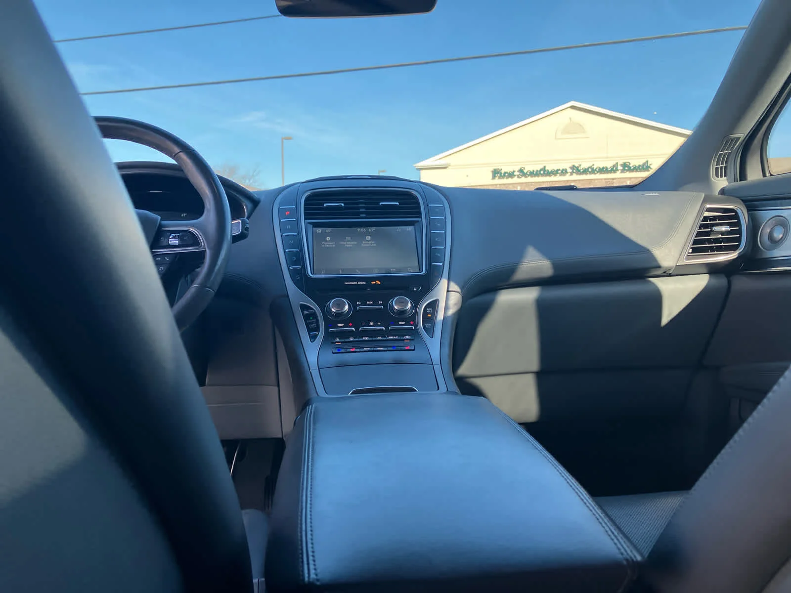 Used 2019 Rhapsody Blue Lincoln Reserve image 33