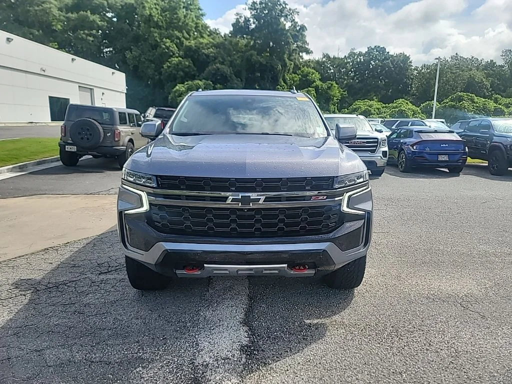 Used 2022 Gray Chevrolet Z71 image 2