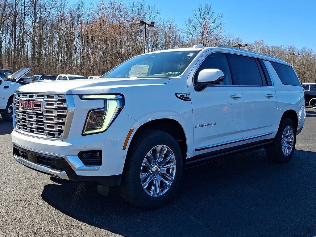 2026 GMC Yukon XL Denali - Photo 2