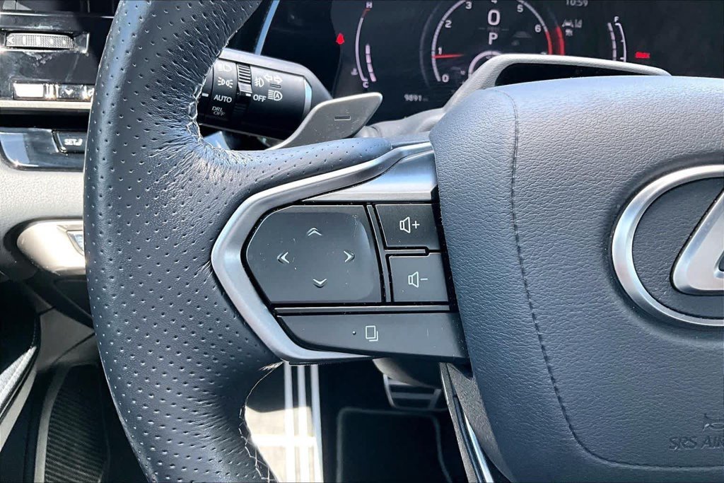 Used 2024 Silver Lexus 350 F Sport Handling image 22