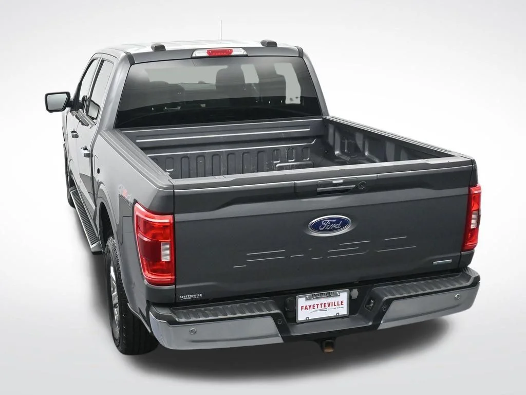 Used 2023 Gray Ford XLT image 27