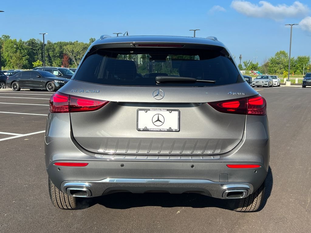 New 2026 Mountain Grey Metallic Mercedes-Benz GLA 250 image 6