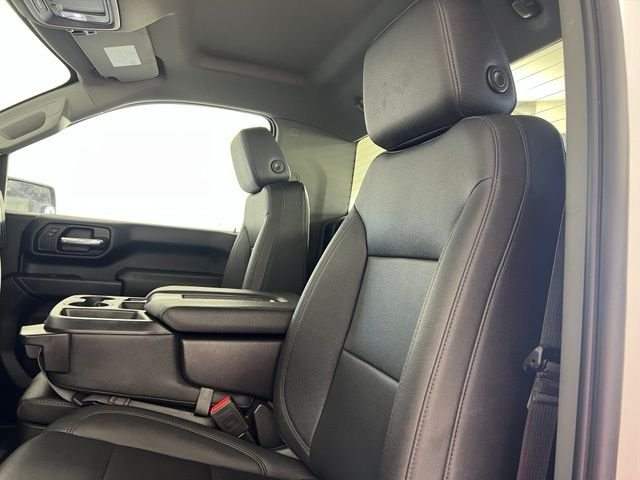 Used 2024 White GMC Pro image 10