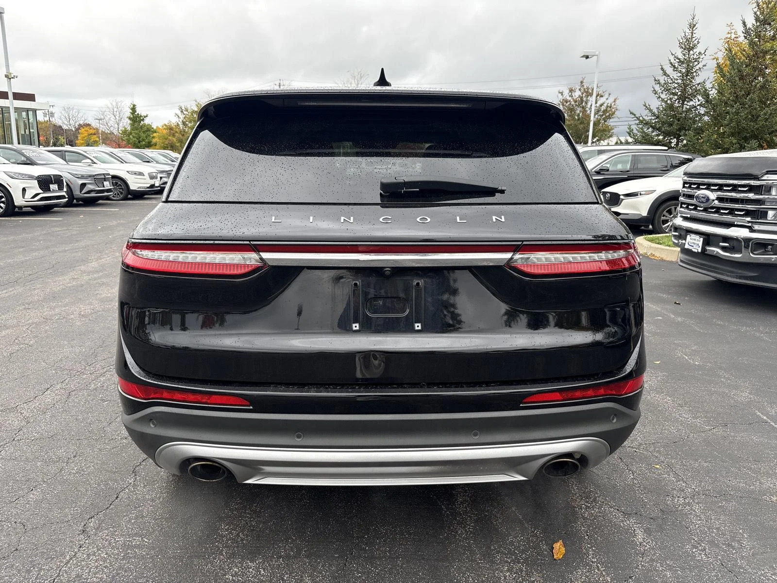 Used 2020 Infinite Black Lincoln Reserve image 17