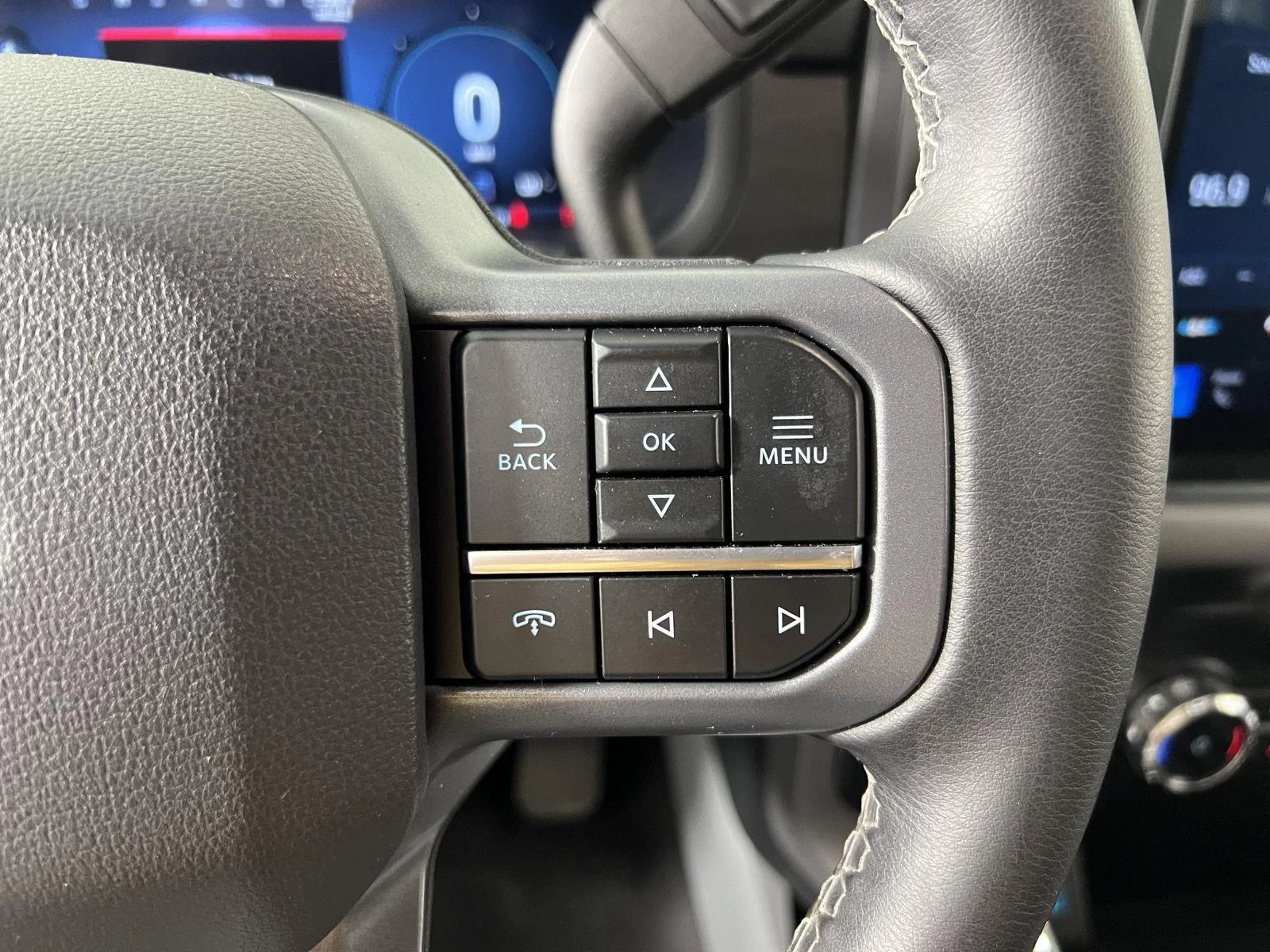 Used 2024 Atlas Blue Ford XLT image 15