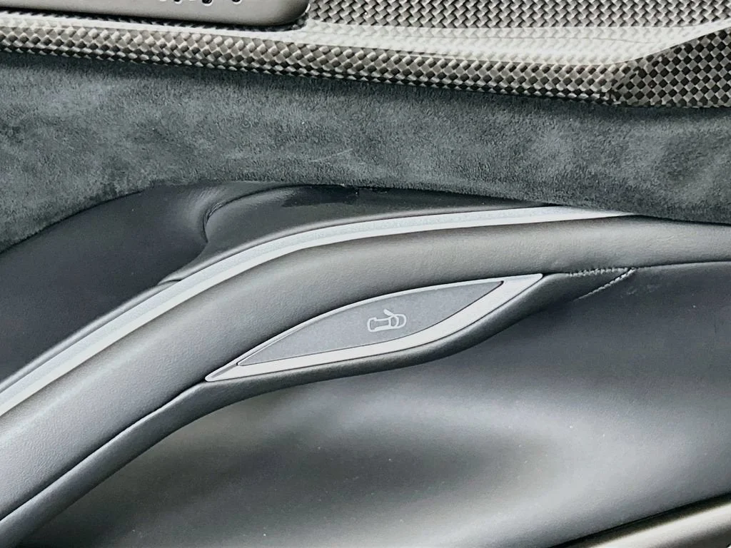 Used 2025 Extra Sample Ferrari Tailor Made image 21