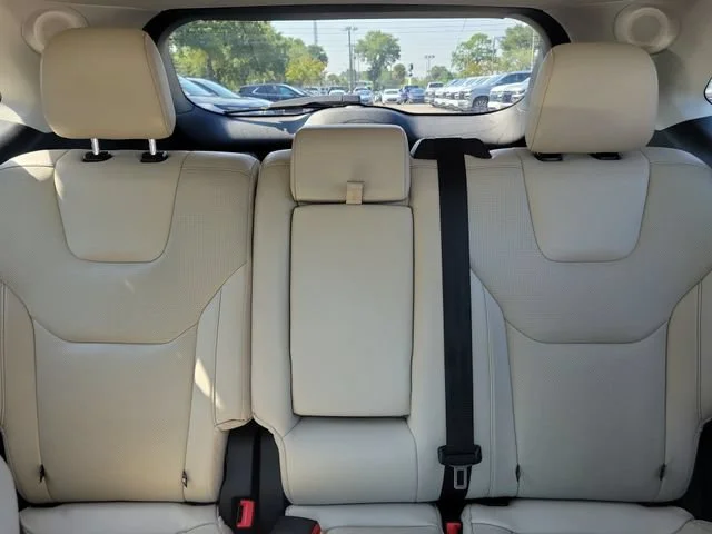 2020 Ford Edge Titanium - Photo 13