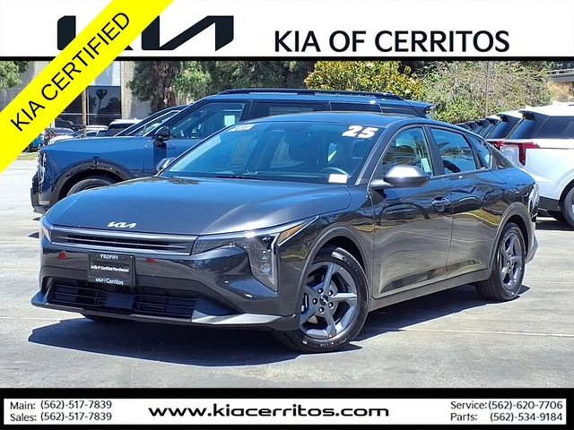2025 Kia K4 LXS