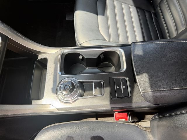Used 2020 Silver Ford SEL image 21
