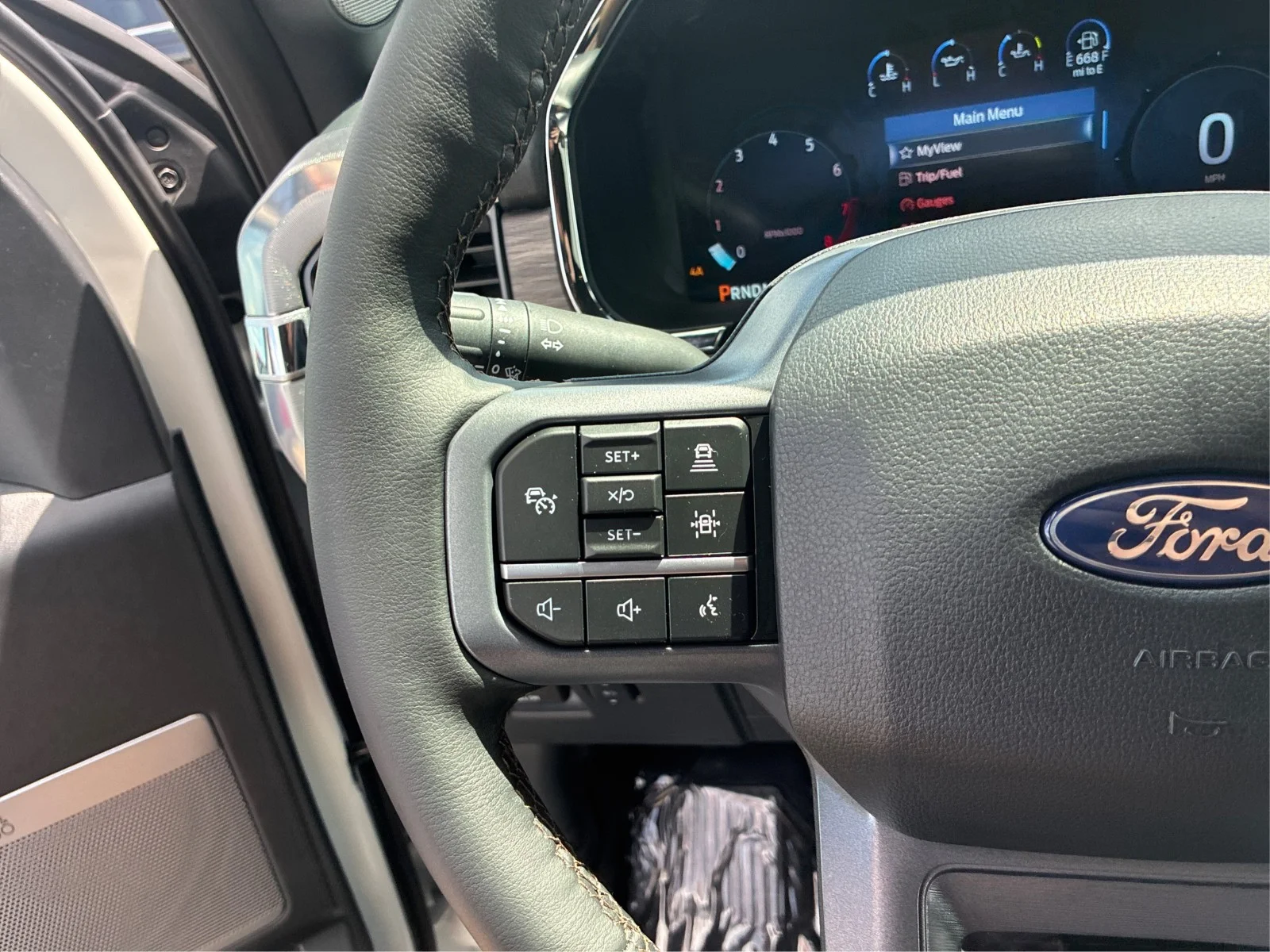 New 2026 Star White Metallic Tri-Coat Ford Lariat® image 22