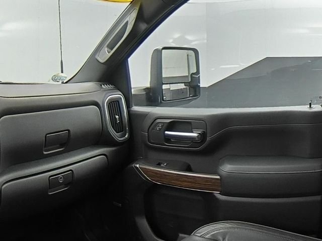Used 2023 Black Chevrolet High Country image 40