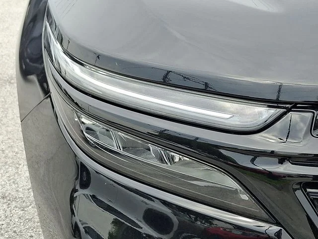 Used 2024 Black Chevrolet RS image 14