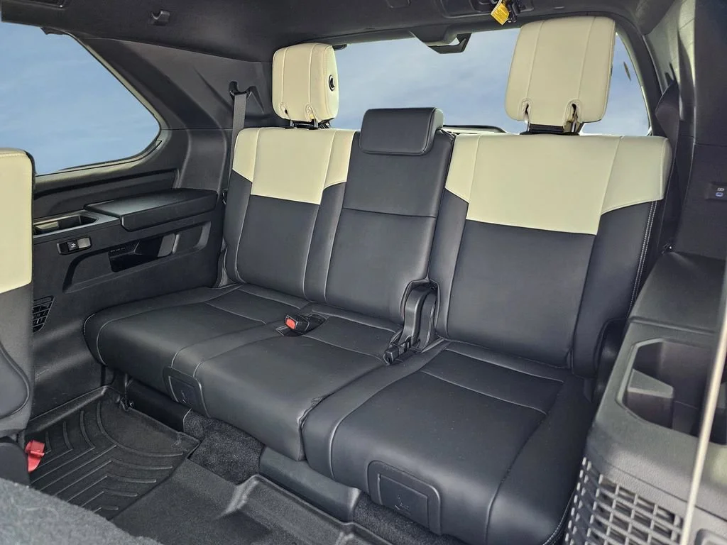 Used 2024  Toyota SR5 image 36
