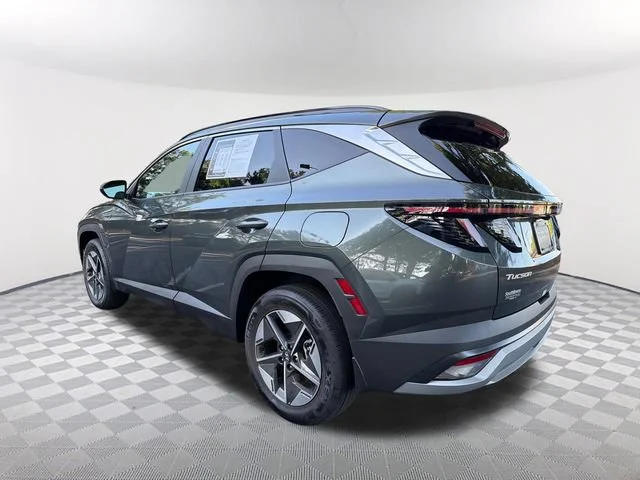 Used 2025 Gray Hyundai SEL Convenience image 7