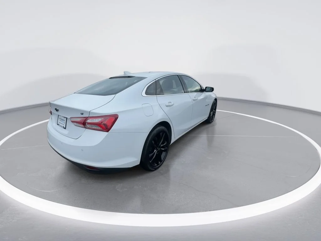 Used 2024 White Chevrolet LT image 8