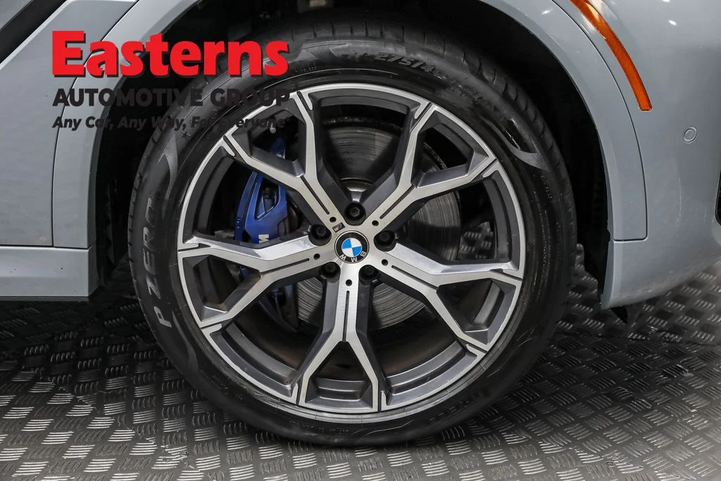 Used 2024 Gray BMW xDrive40i image 32