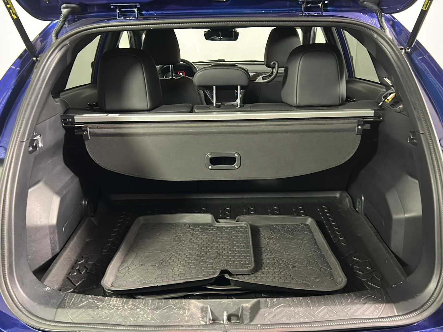 Used 2024 Sapphire Blue Pearl Subaru Wilderness image 8