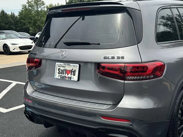 Used 2023  Mercedes-Benz GLB 35 AMG® image 12