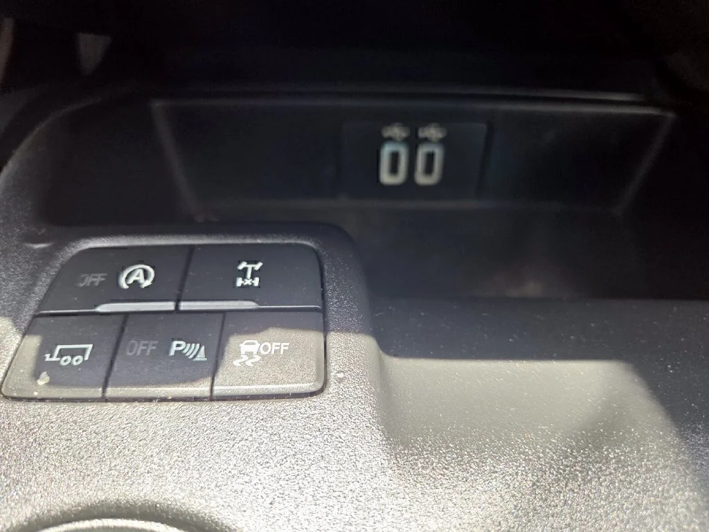 Used 2021 Blue Ford XLT image 17