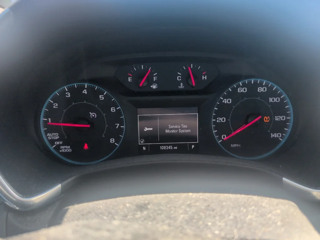 Used 2020 Summit White Chevrolet LS image 3