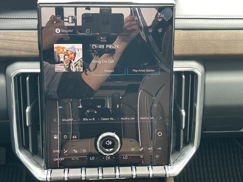 2027 GMC Acadia Denali Ultimate - Photo 13