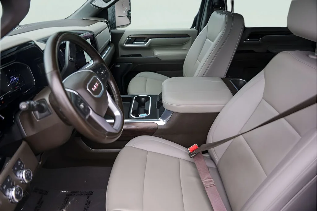 Used 2024 Blue GMC SLT image 12