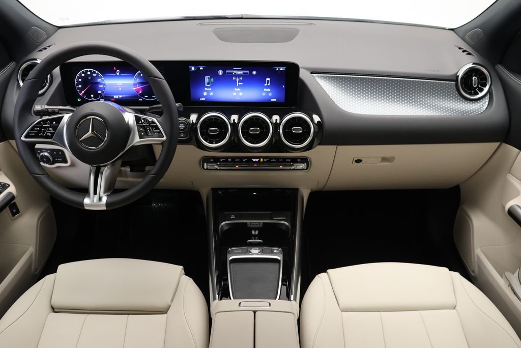 Used 2026 Polar White Mercedes-Benz GLA 250 image 17