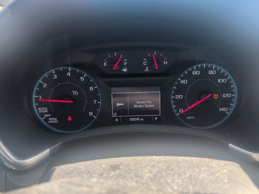 Used 2020 Summit White Chevrolet LS image 3