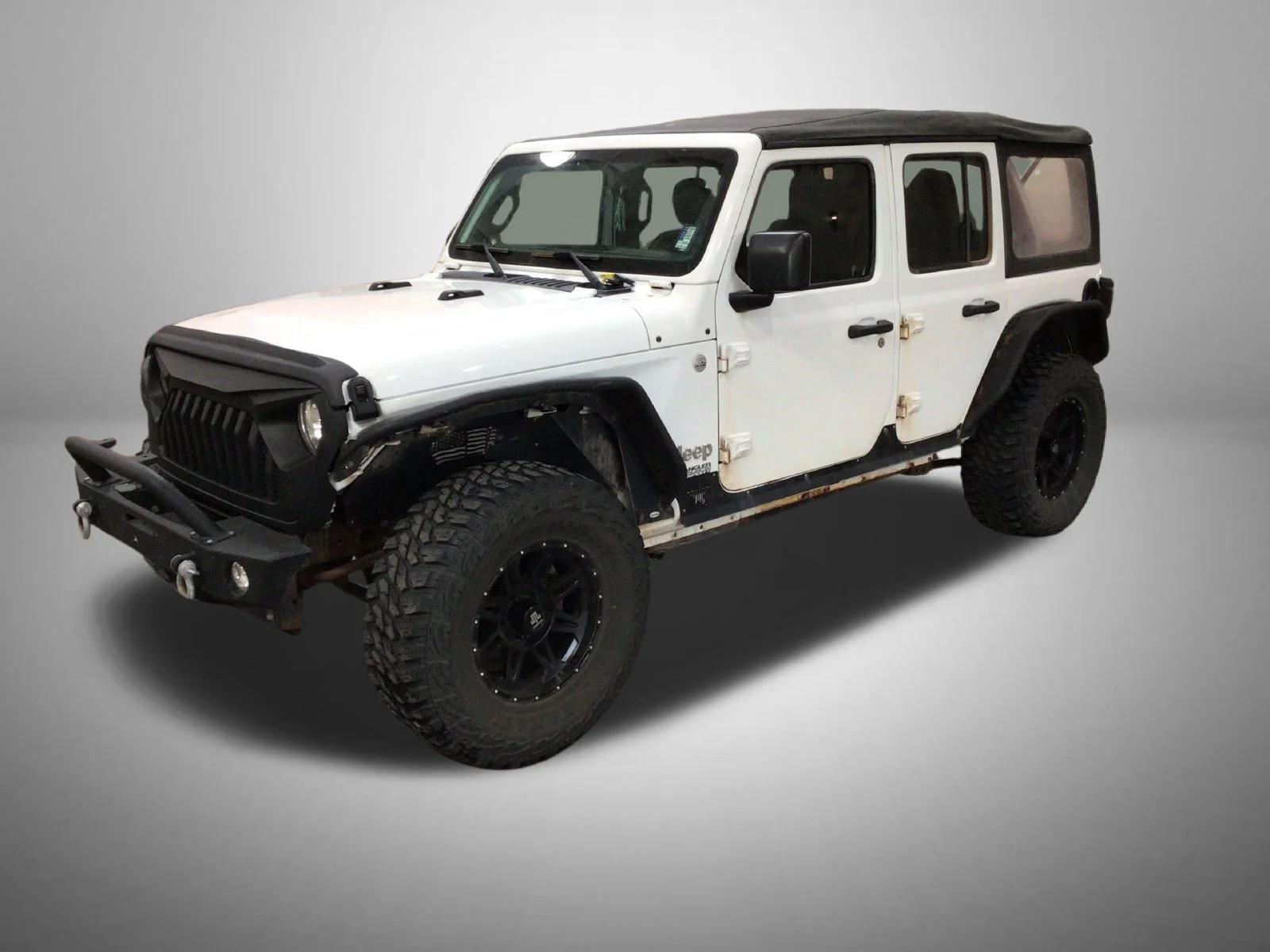 Used 2018 White Jeep Unlimited Sport image 1