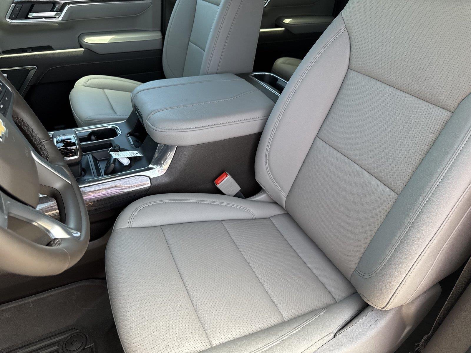 2026 Chevrolet Silverado 1500 LTZ - Photo 11