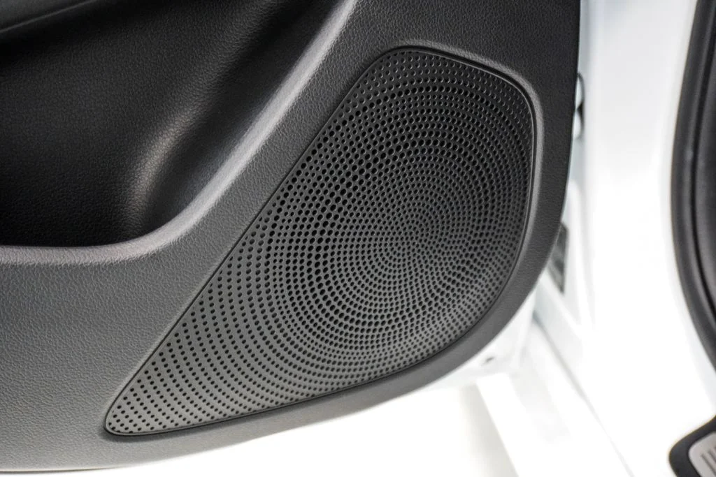 Used 2023 White Genesis 3.3T image 11