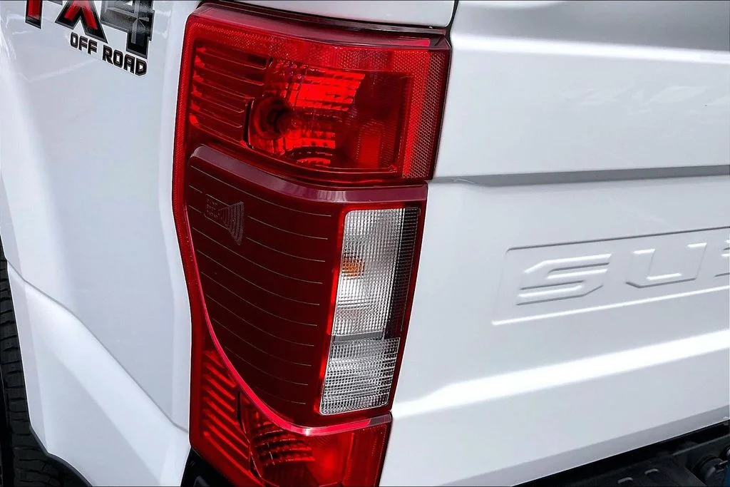 Used 2021 White Ford Lariat image 29