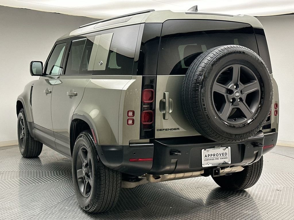 Used 2023 Pangea Green Metallic Land Rover S image 11