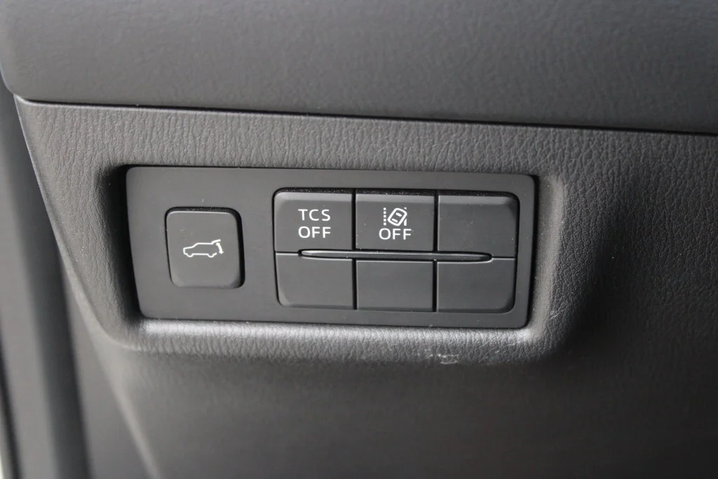 Used 2021 White Mazda Grand Touring image 30