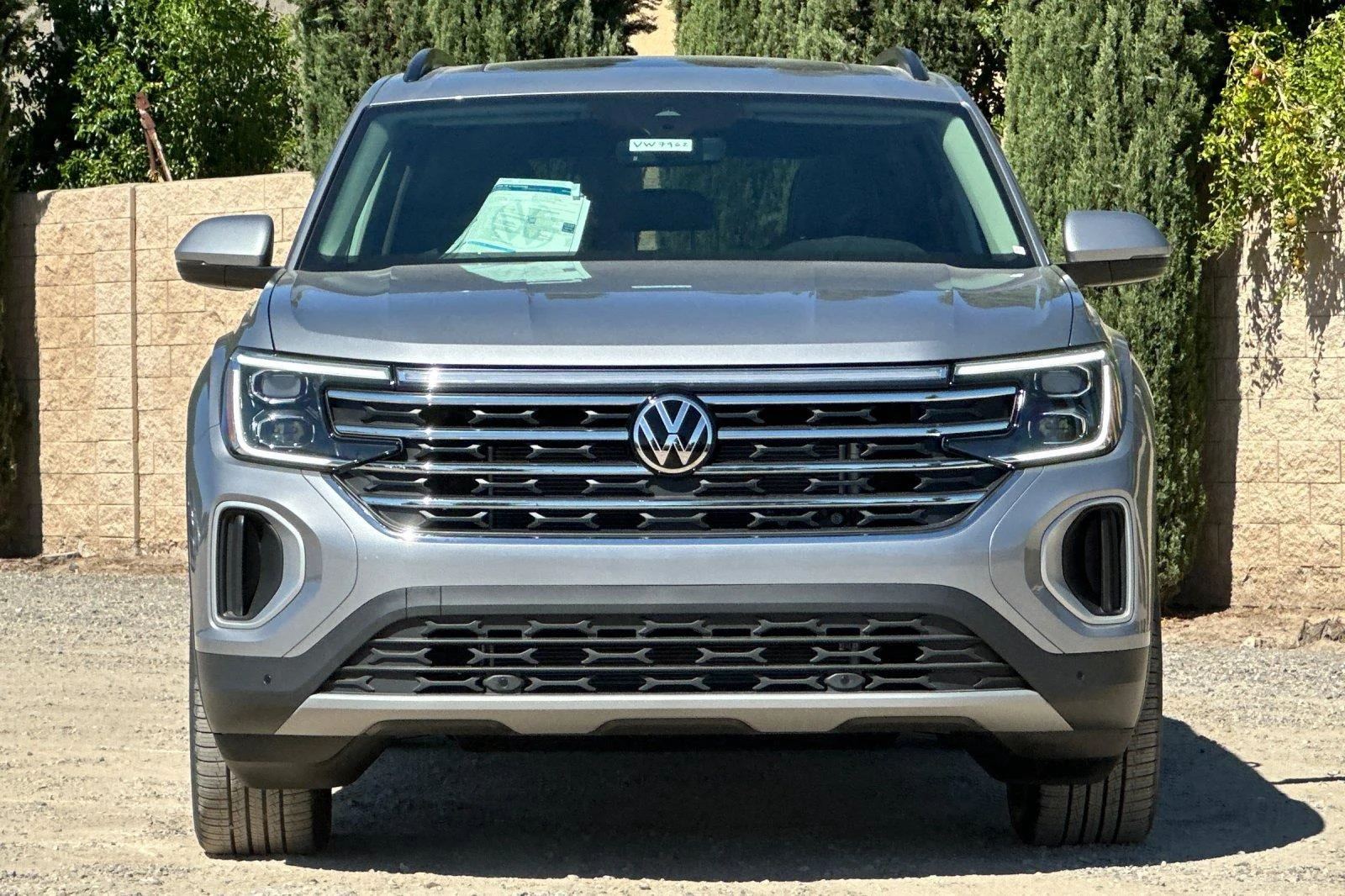 New 2026 Silver Mist Metallic Volkswagen 2.0T SE w/Technology image 9