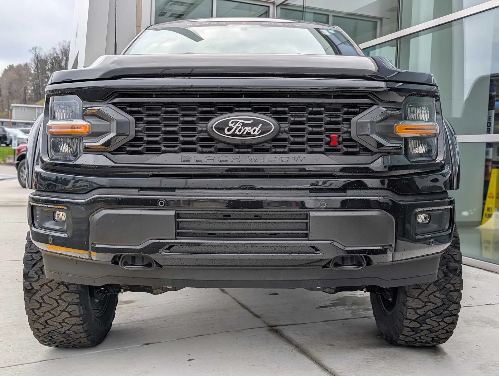 New 2026 Agate Black Metallic Ford XLT image 2