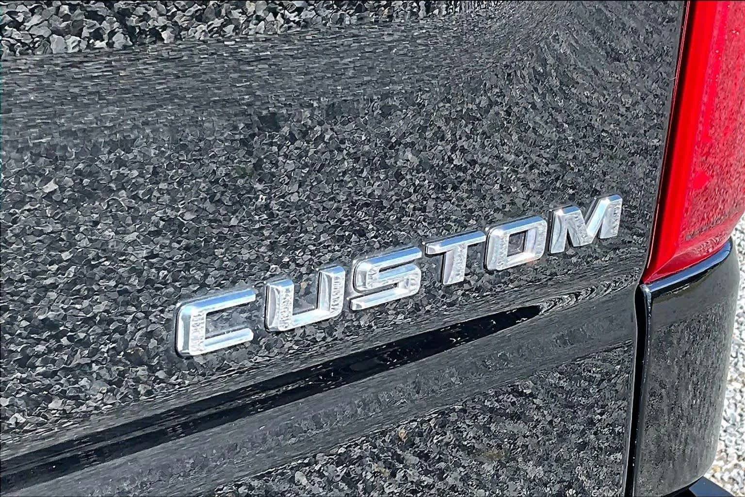 Used 2022 Black Chevrolet Custom image 10