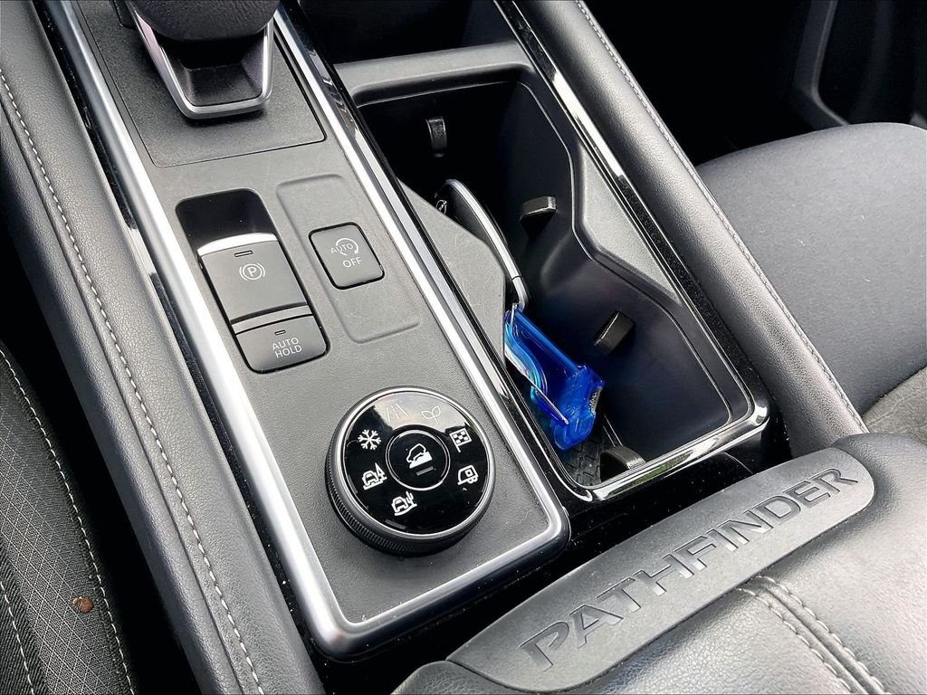 Used 2025 Brilliant Silver Metallic Nissan SV image 33