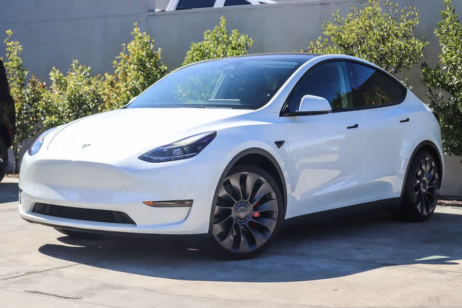 2025 Tesla Model Y Performance