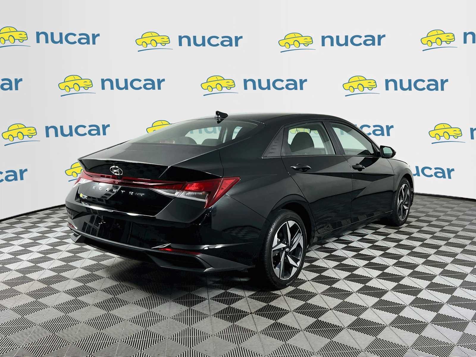 Used 2023 Onyx Black Hyundai SEL image 7